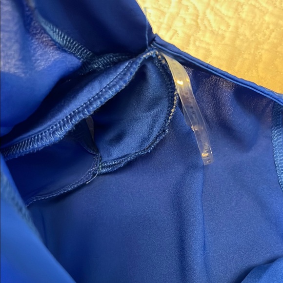 New Haute Monde Women’s Size Large Royal Blue Deep V-Neck Puff Sleeve Blouse Top - Picture 7 of 7